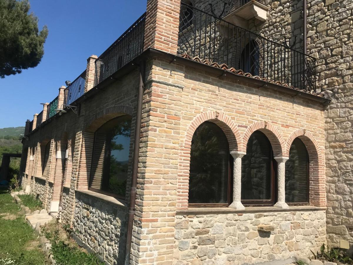 Hotel Lo Smeraldo Roccavivara Экстерьер фото