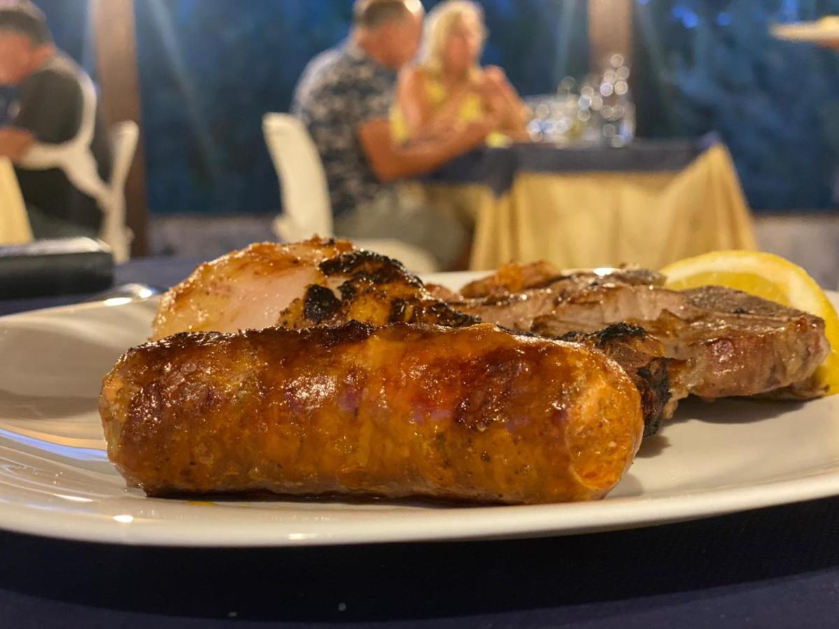 Hotel Lo Smeraldo Roccavivara Экстерьер фото